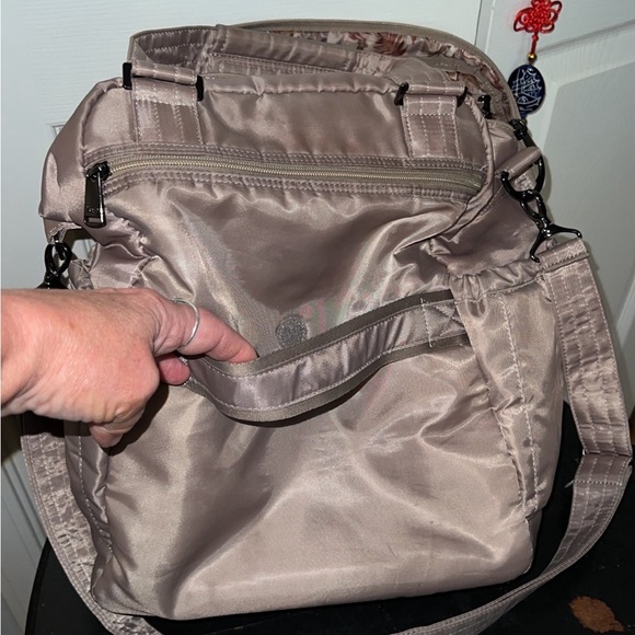 LUG RANGER XL TAUPE TOTE crossbody weekender - Picture 9 of 13